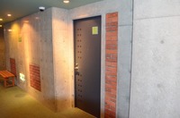 Medium_044　306号　入口